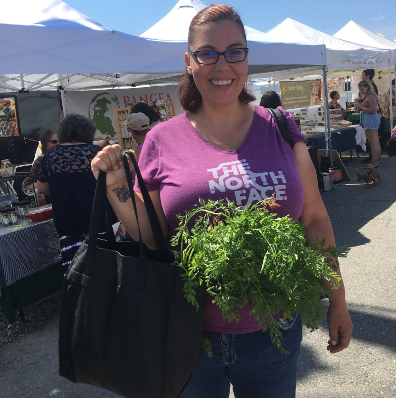 side-photo-plastic-pollution@2x